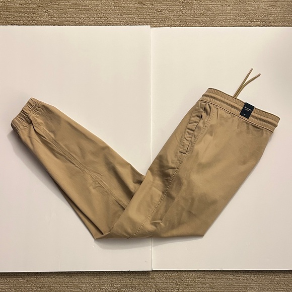 Abercrombie & Fitch Other - Abercrombie & Fitch Men's Khaki Chinos